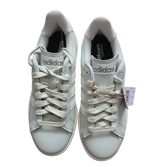 Adidas Women's Pastel Green Sneakers - Picture 2 of 5